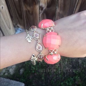 Kendra Scott Jewelry - Kendra Scott Cassie Bracelet in Coral Kendra Scott Jewelry - Kendra Scott Cassie Bracelet in Coral
